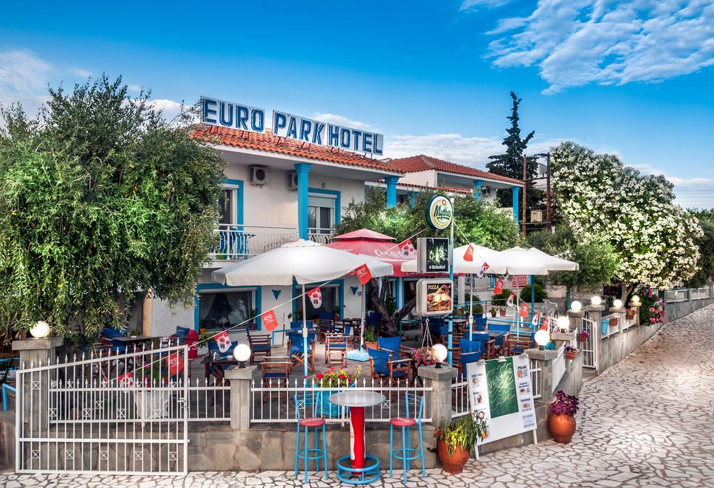 Euro Park Hotel Астрис Экстерьер фото